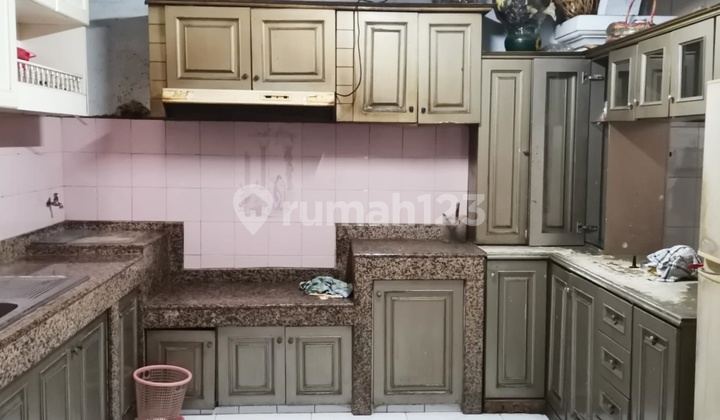 Rumah Murah 2 Lantai Semi Furnished Hadap Selatan Lokasi Strategis Di Bandengan Jakarta Utara 2