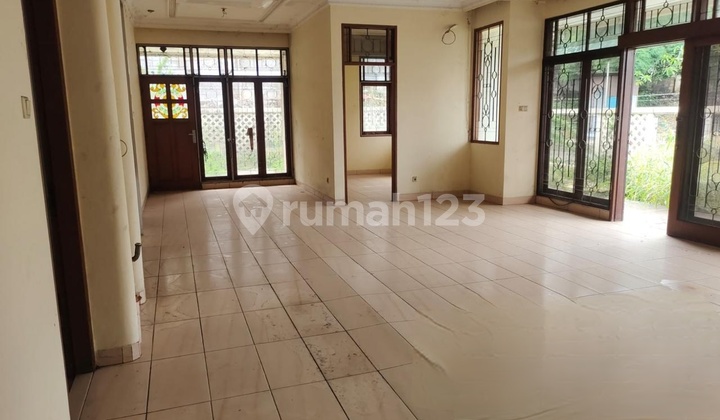 Rumah Murah di Bawah NJOP Sudah SHM Terletak di Kebon Jeruk Intercon Jakarta Barat