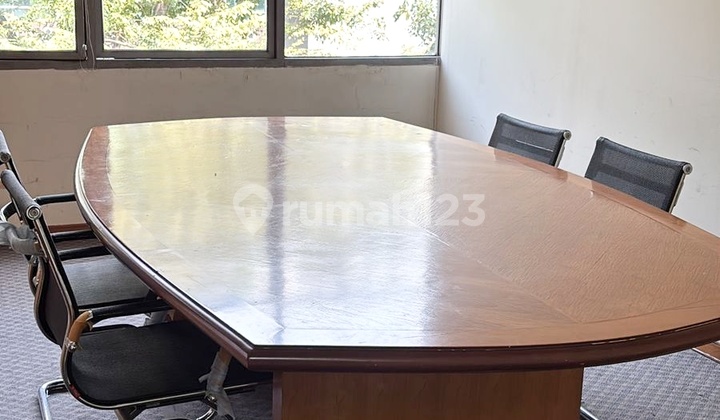 Strategic Office Space 243 and 743 Prime Location Situated in Tanah Abang Petojo Near Abdul Muis