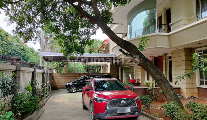 Rumah Mewah 2.5 Lantai Status SHM Lokasi Strategis di Puri Indah Rumah Mewah 2.5 Lantai Status SHM Lokasi Strategis di Puri Indah