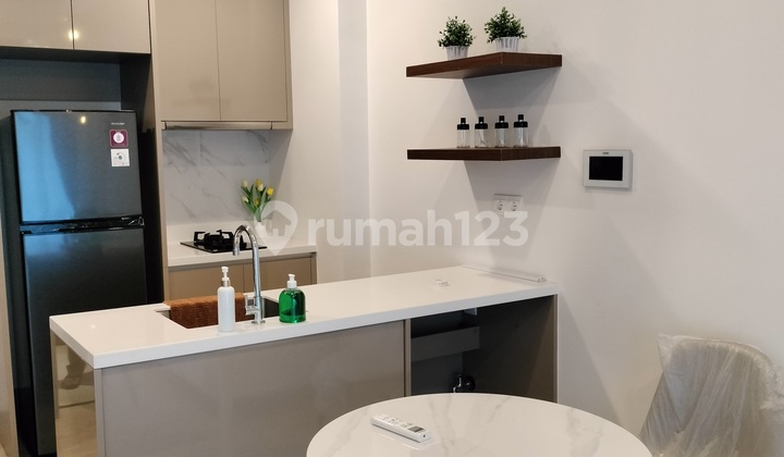 Luxury Fully Furnished Ready-to-Occupy Apartment with Strategic Location on Tb Simatupang, Near Pondok Indah, Cilandak, South Jakarta 2