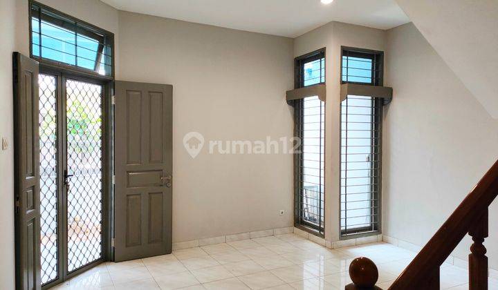 Rumah Cantik Rapi Design Menarik Dekat Mall Lokasi Strategis Di Tomang 2