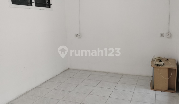 Rumah Murah Bebas Banjir Hadap Timur Terletak di Komplek Perumahan Green Garden 2