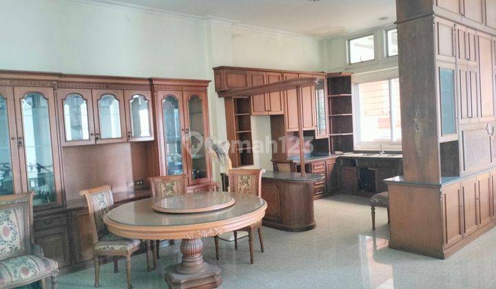 Rumah Furnished 25x48 Cocok Untuk Tempat Tinggal, Kantor, Tempat Usaha Terletak Di Kebon Jeruk Raya 1