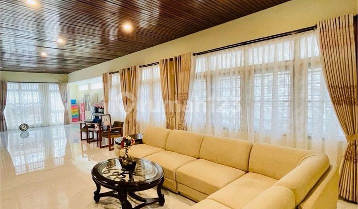 Rumah Luas Dan Mewah Full Furnished Siap Huni Posisi Di Hook Hadap Timur Sudah Shm Terletak Di Mangga Besar Rumah Luas Dan Mewah Full Furnished Siap Huni Posisi Di Hook Hadap Timur Sudah Shm Terletak Di Mangga Besar