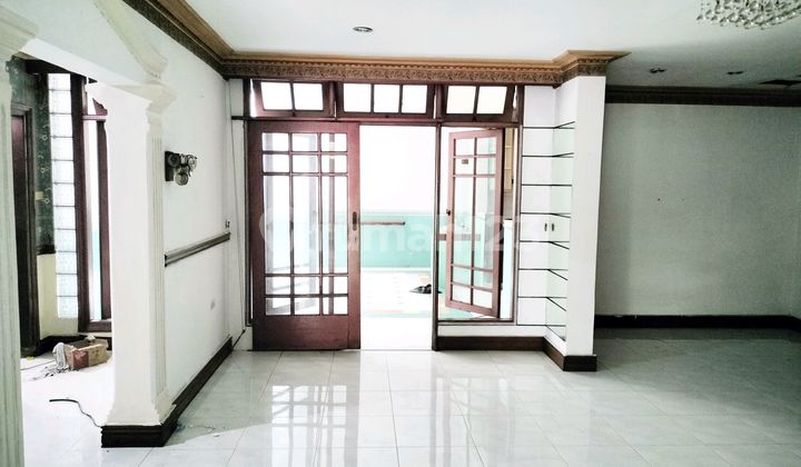 Spacious and Comfortable 2-Story House 10x20 with SHM Located in Muara Karang Housing Complex 2