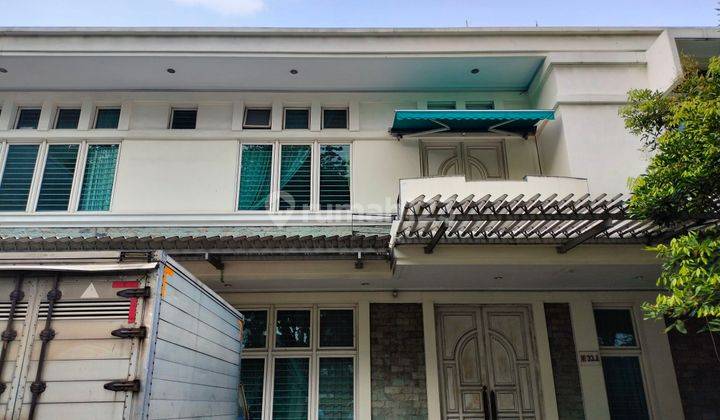 Rumah Furnished 25x48 Cocok Untuk Tempat Tinggal, Kantor, Tempat Usaha Terletak Di Kebon Jeruk Raya 2