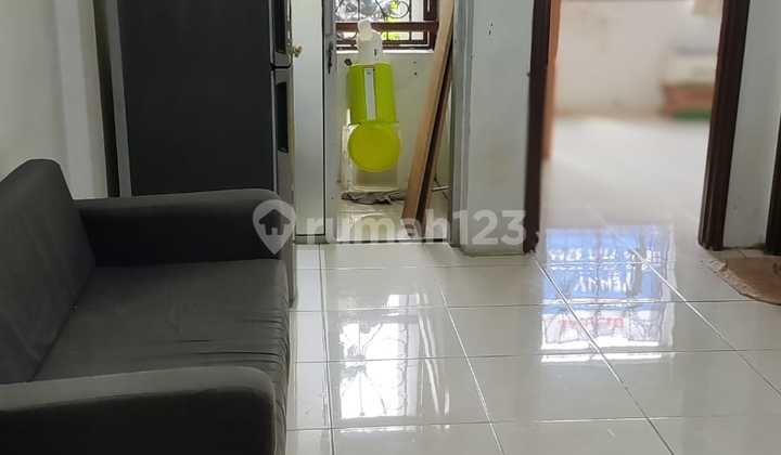 Apartement Murah 2 Br Semi Furnished Lokasi Strategis di Taman Surya Jakarta Barat