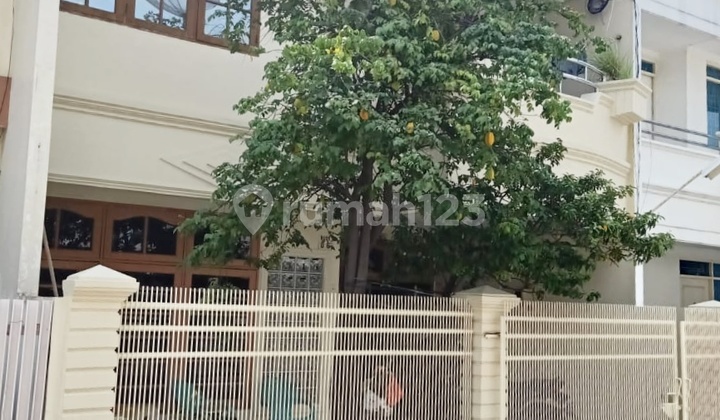 Rumah Murah 2 Lantai Semi Furnished Hadap Selatan Lokasi Strategis Di Bandengan Jakarta Utara 1