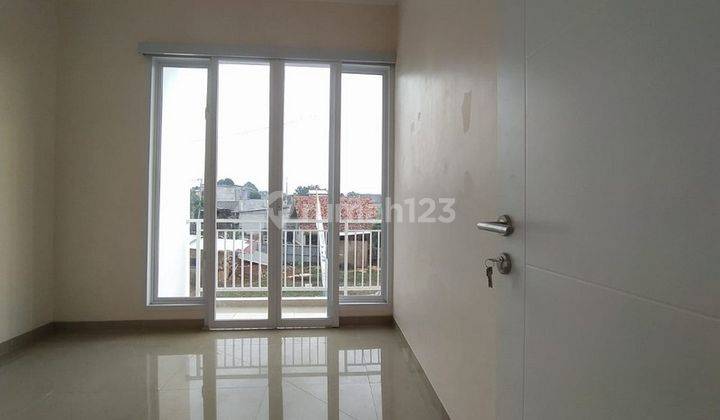 Rumah Modern 2 Lantai Dekat Pintu Tol Jatiwarna 6