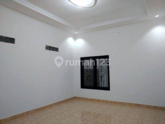 Rumah Mewah luas 605 m Dekat Pintu Tol Jatibening 5