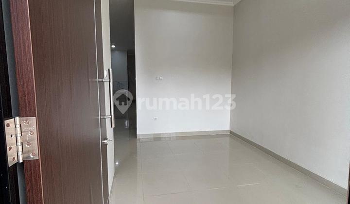 Rumah Baru di Regency Melati Mas (Villa Melati Mas) - Tangerang Selatan - SHM 2