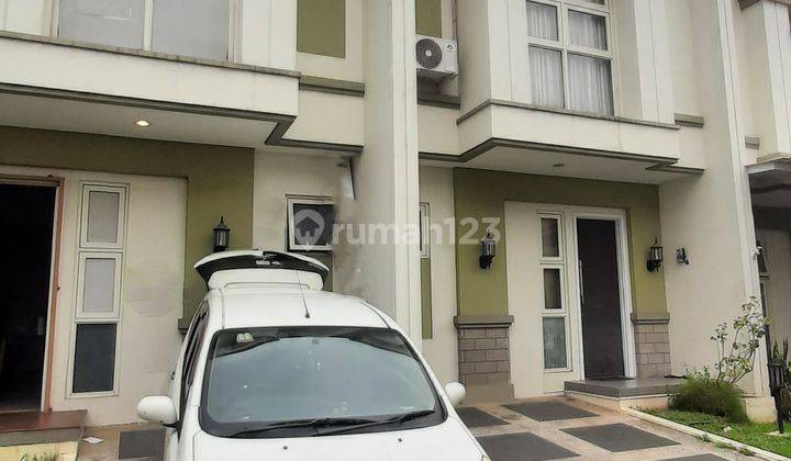 Rumah 2 Lantai Semi Furnished di Bsd The Savia, Tangerang Selatan 1