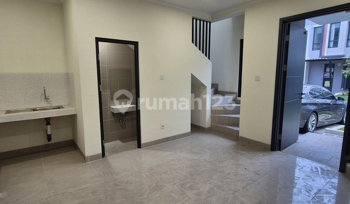 Rumah di Symphonia, Cluster BARONI , Summarecon Serpong, Tangerang 2