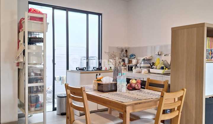 Corner House in YUTHICA, BSD, South Tangerang, Neat & Well-Maintained 2