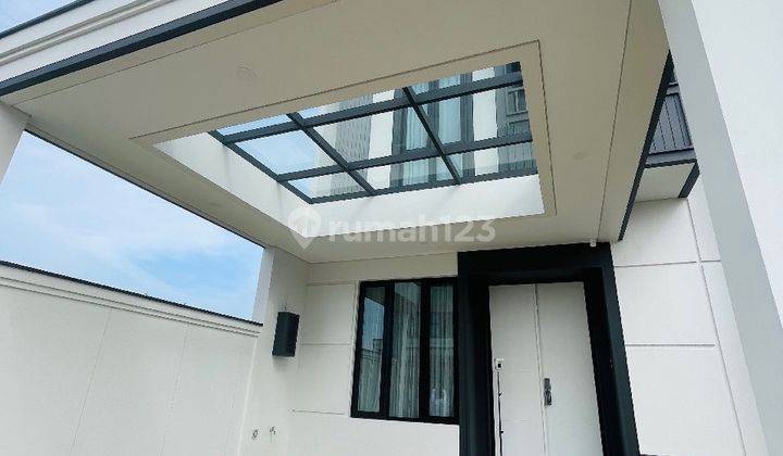 Rumah Modern Tropis American Classic Luxurious House di Matera Residence Gading serpong 2