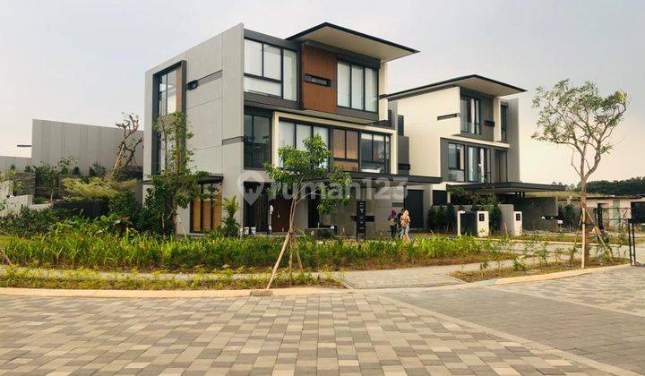 Rumah Mewah Corner Hoek View River 3lantai di Lyndon Navapark Bsd City 2