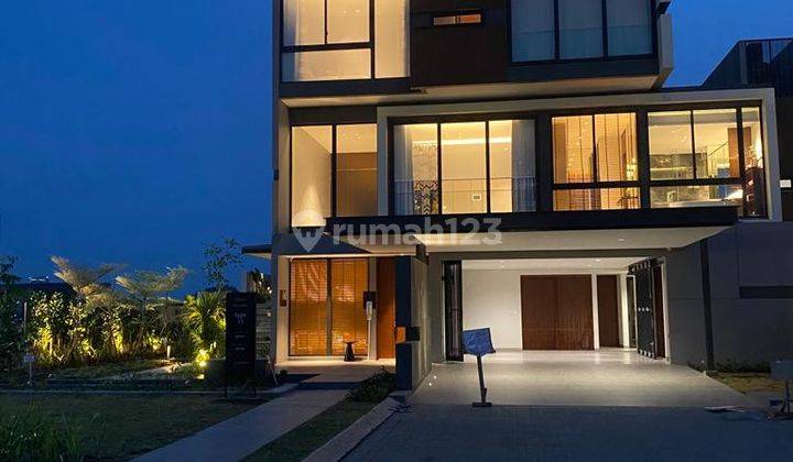 Rumah Premium Corner Hoek view River 3lantai di Lyndon Navapark 1