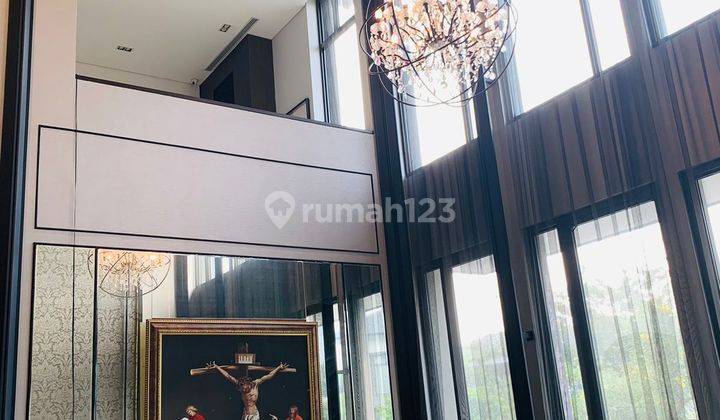 Rumah Mewah Hoek Furnish 3lt dgn Lift di Lakewood Navapark BSD 2