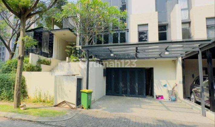 Rumah Mewah Hoek Renovasi 3lantai di Lancewood Navapark BSD 1