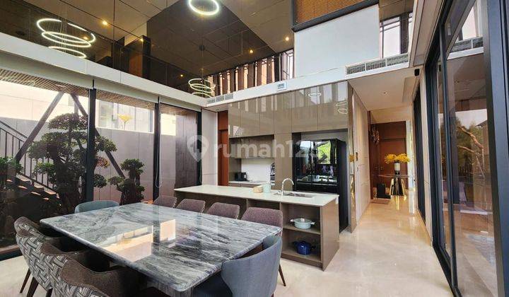 Rumah Sultan Furnish View Danau 3lt Di Lyndon Navapark Bsd 1