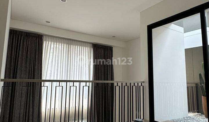 Rumah View Botanic Park Dgn Lift 3lantai Di Laurel Navapark Bsd 1