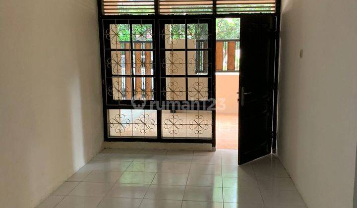 RUMAH MINIMALIS 2 LANTAI DI PURI ANJASMORO 5