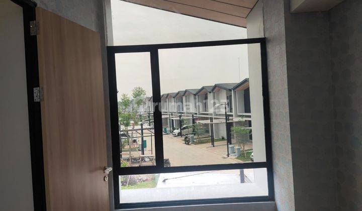 Rumah 2 Lantai Baru Unfurnished Waterfront Lippo Cikarang 2