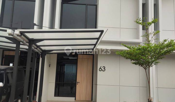 Rumah 2 Lantai Baru Unfurnished Waterfront Lippo Cikarang 1