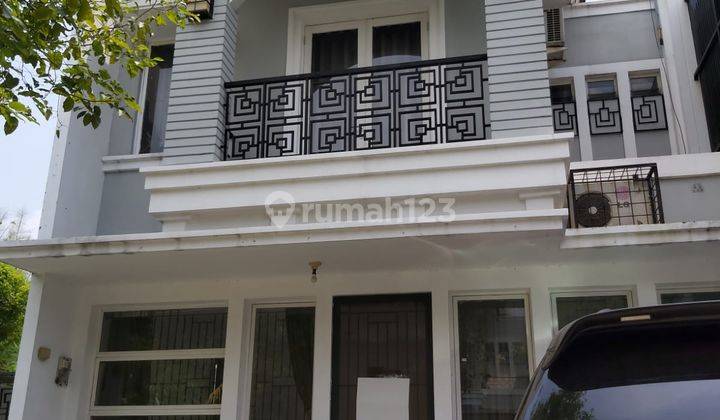 Rumah Siap Huni Hook Terawat 2lantai SHM Florencia Lippo Cikarang