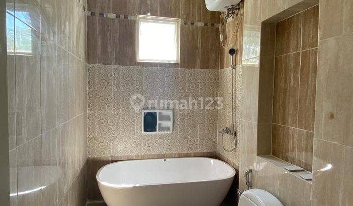 Rumah 2 lantai siap huni semi furnished di vassa terrace 2