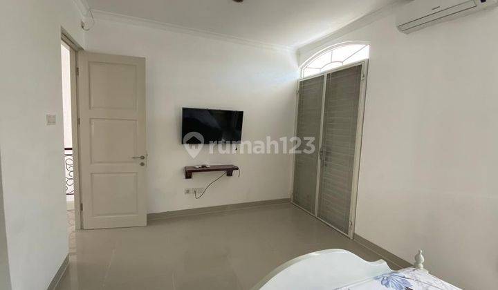 Rumah 2 lantai siap huni semi furnished di vassa terrace 8