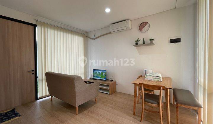 Rumah 2lantai Baru Full Furnished Siap Huni Lippo Cikarang  2