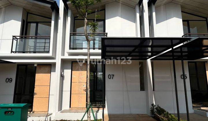 Rumah 2lantai Siap Huni Uptwon Estate Lippo Cikarang 1