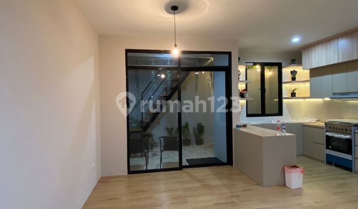 New 3-Story Furnished Waterfront House in Lippo Cikarang