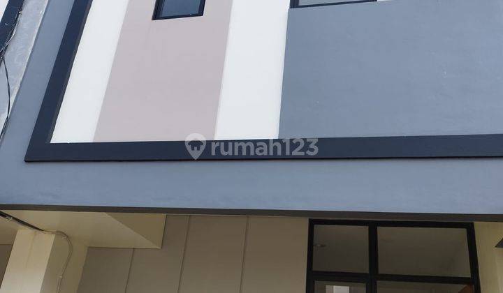 Rumah 2lantai Baru Siap Huni Cluster Rotterdam Jababeka 2