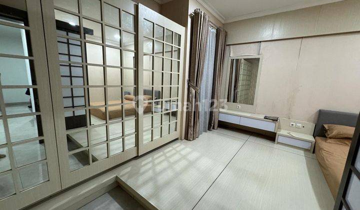 Rumah 2,5 Lantai Bagus Furnished SHM Summerblis Lippo Cikarang 1