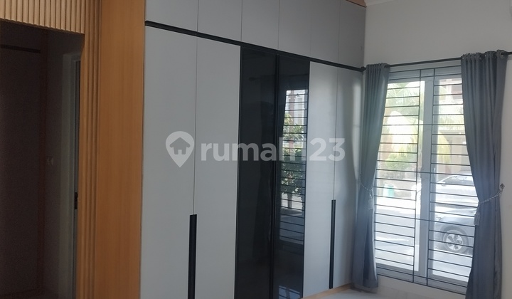 House, 2 Floors, Freehold Title, in Lippo Cikarang House, 2 Floors, Freehold Title, in Lippo Cikarang