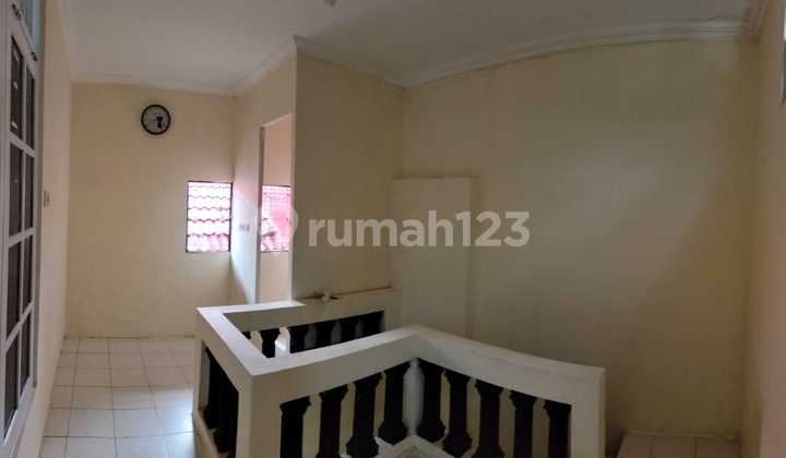 Rumah siap pakai 1½ lantai lokasi Gedangan, SoBa 4