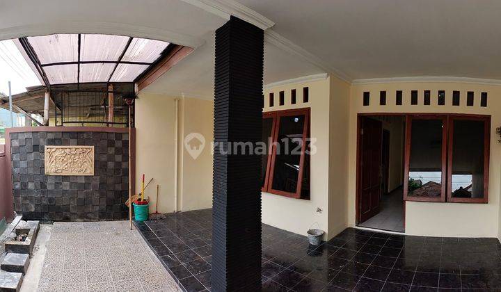 Rumah siap pakai 1½ lantai lokasi Gedangan, SoBa 9