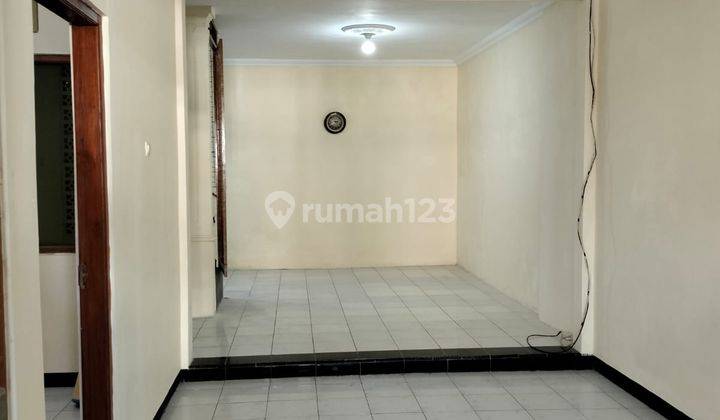 Rumah siap pakai 1½ lantai lokasi Gedangan, SoBa 11