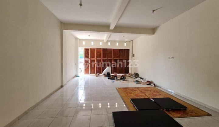Ruang Usaha Baru Siap Pakai di Dekat Gentan Dan Solo Baru 4