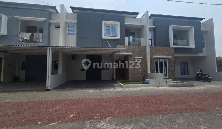 Rumah Baru Gress 2 Lantai Full Furnished Di Cluster Elite Baturan, Solo 2