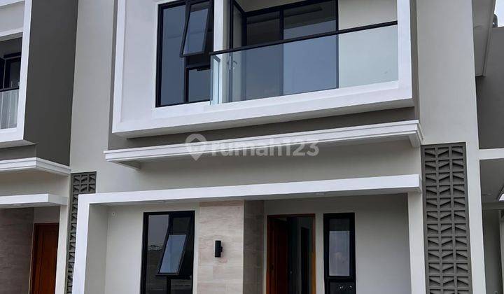 Rumah Bagus 2 Lantai Full Furnished 2 Lantai Di Gentan 1