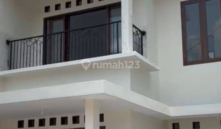 Rumah Baru Gress 2 Lantai Di Tengah Kota Solo 2