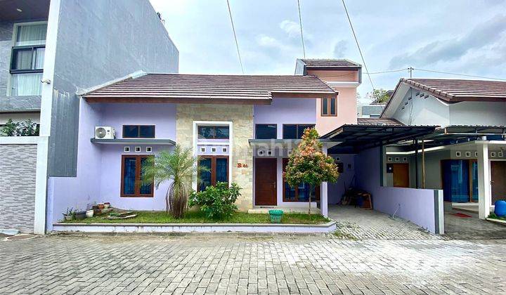 Rumah Bagus Siap Huni Di Tengah Kota Solo Baru (semi Furnished) 1