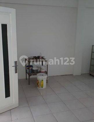 Jual Cepat Rumah 2lt Luas 150m2 Akses Mobil Dekat Mesjid Dkt Menteng 2