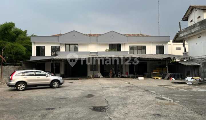 Disewa Gudang Parkiran bisa 20 Mobil Masuk Kontainer di Pamulang Tangerang Disewa Gudang Parkiran bisa 20 Mobil Masuk Kontainer di Pamulang Tangerang