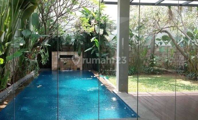 Dijual Cepat Rumah 2lt Luas 412m2 Ada Kolam Renang di Jl Kemang  1