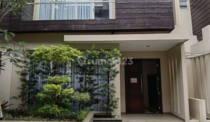 Jual Rumah 3lt Siap Huni Ada Kolam Renang N Rooftop Dikemang 1